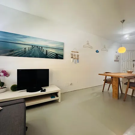 Your Retreat In Downtown And Ocean